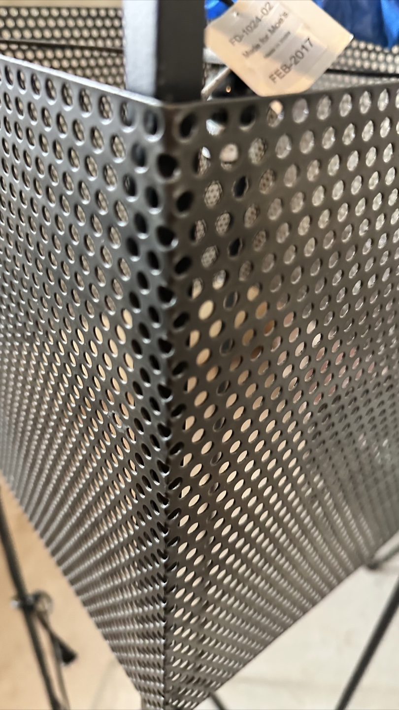 Black Metal Mesh Standing Lamp - photo 5