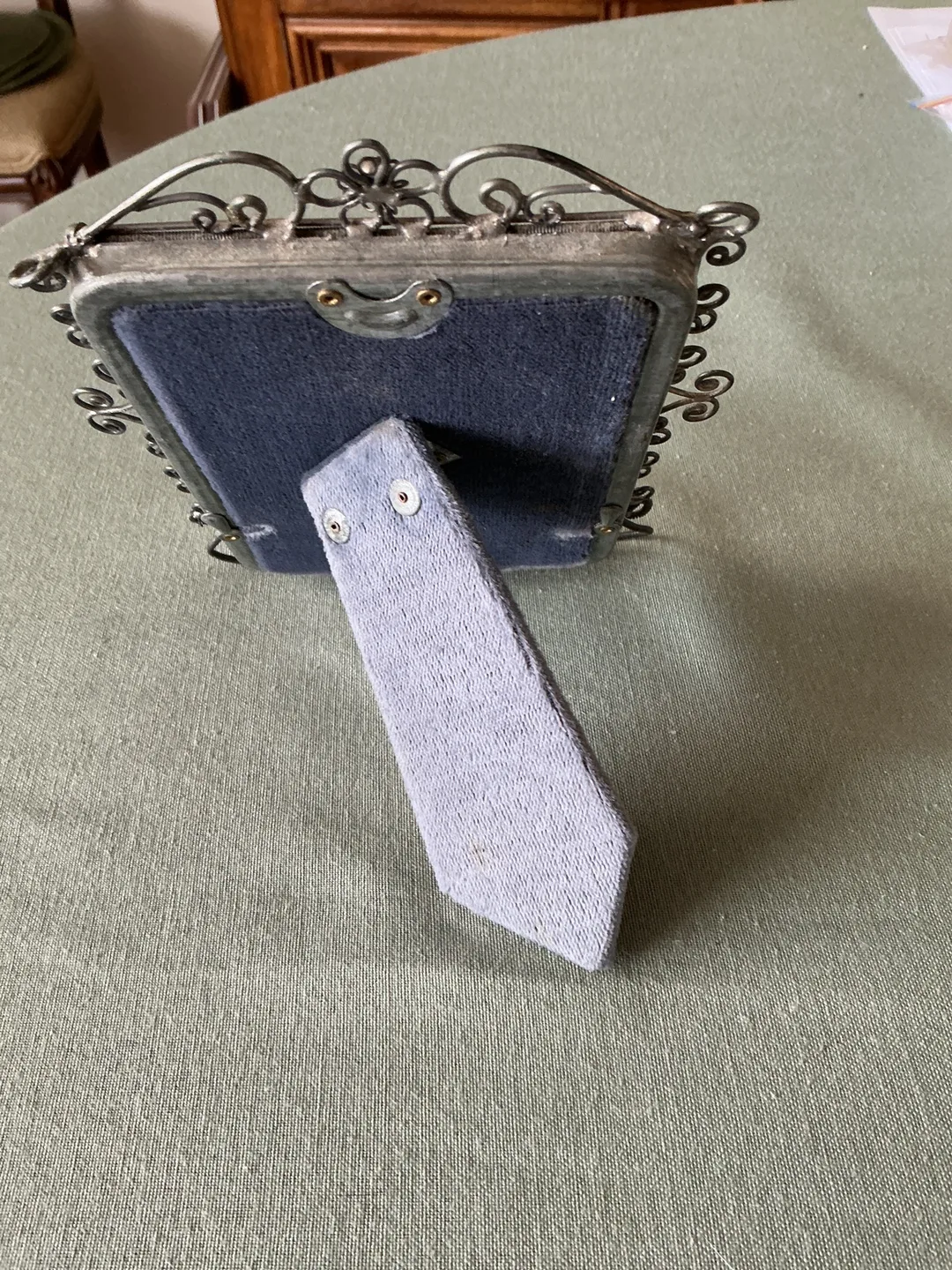 Ornate Silver Picture Frame image indicator(2)