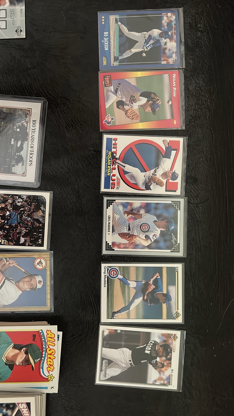 Mixed Hockey & Baseball Trading Cards Lot - photo 3