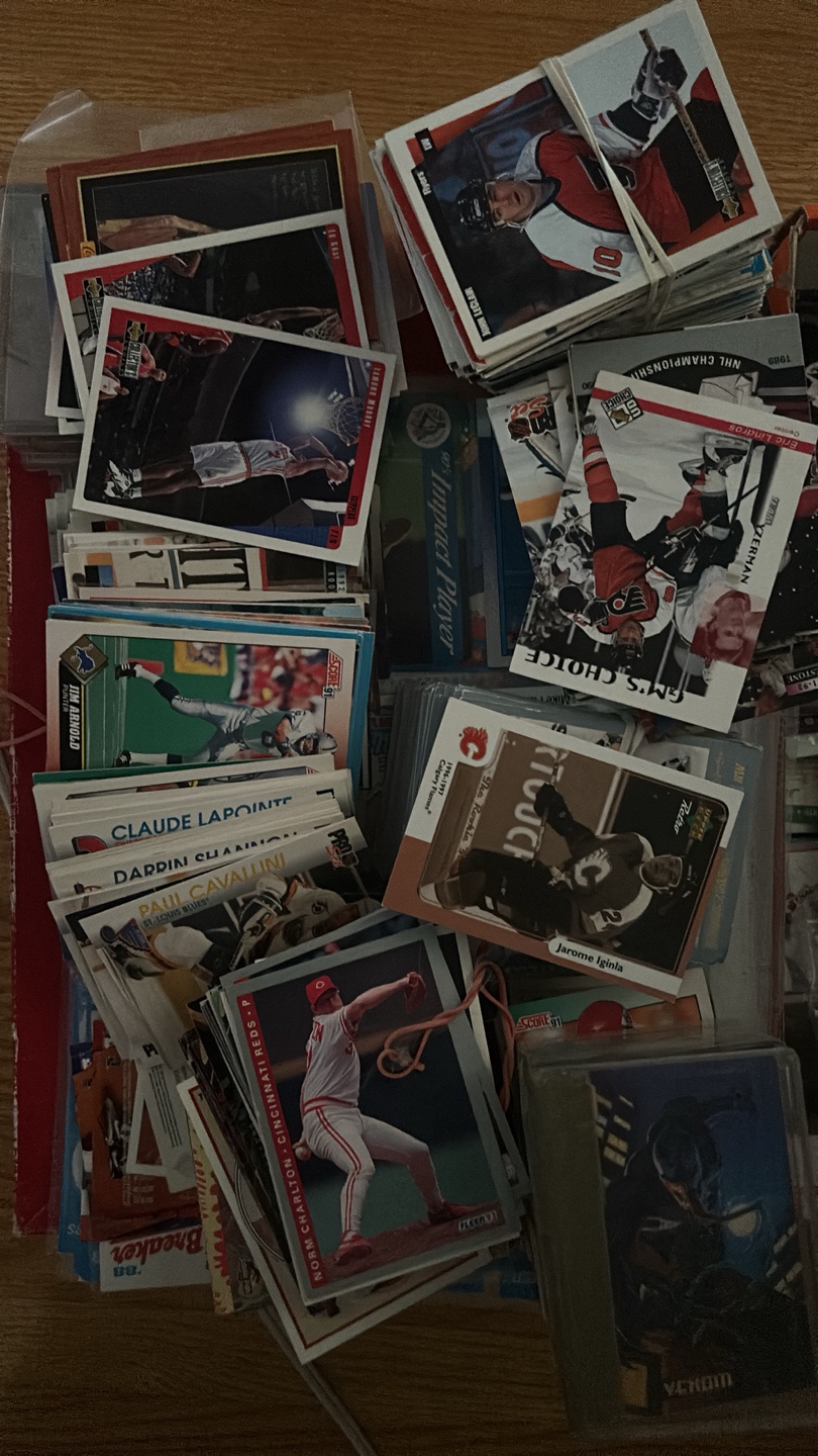 Mixed Hockey & Baseball Trading Cards Lot