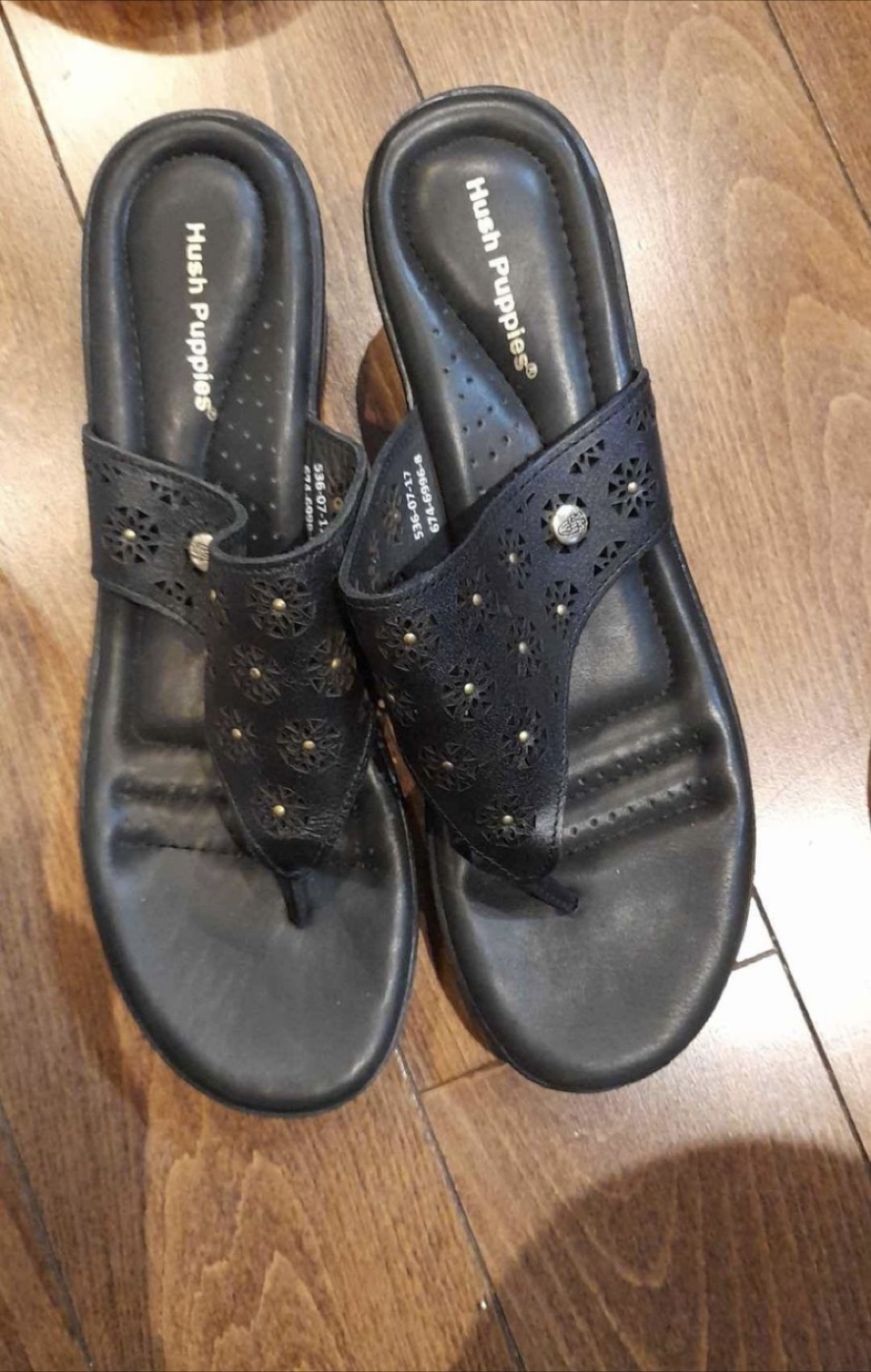 Hush Puppies Black Thong Sandals
