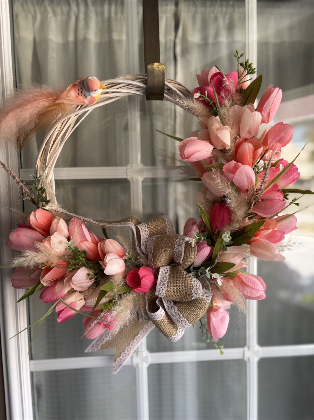 12” Tulip Wreath with Bird Accent - photo 2
