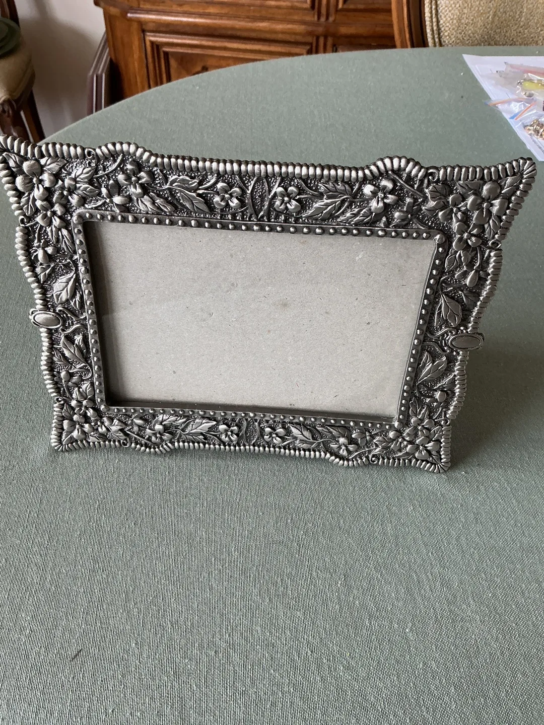 Ornate Silver Picture Frame image indicator(2)
