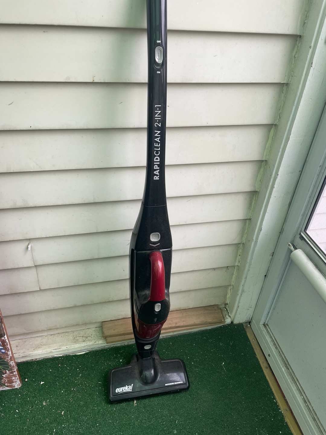Eureka RapidClean 2-in-1 Stick Vacuum