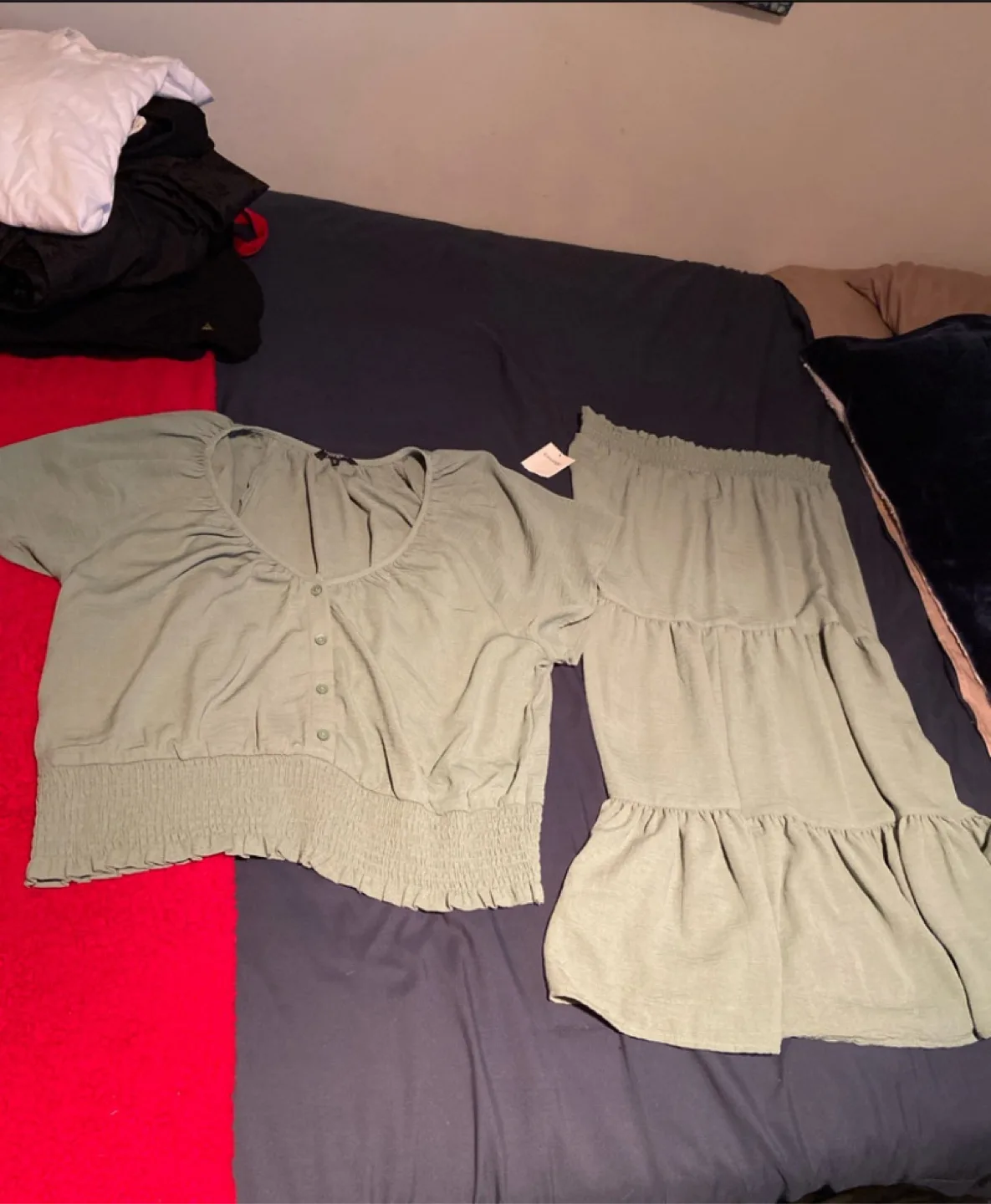 Women’s assorted clothes szM/szXL image indicator(9)