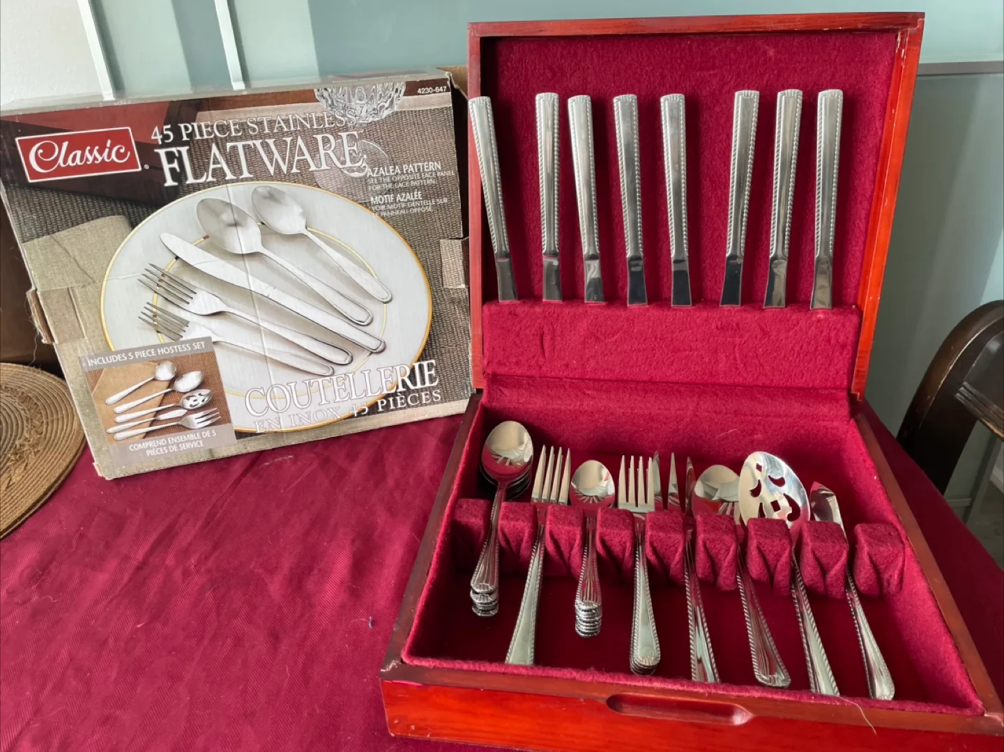 Brand new in Box 45-Piece Stainless Steel Silverware Set thumbnail