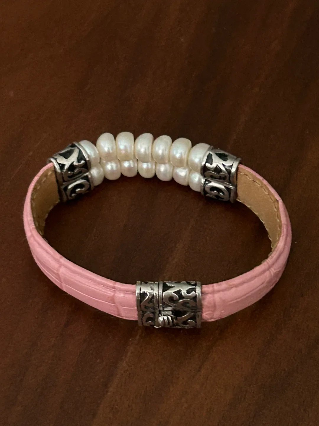 Pink Leather & Pearl Bracelet thumbnail