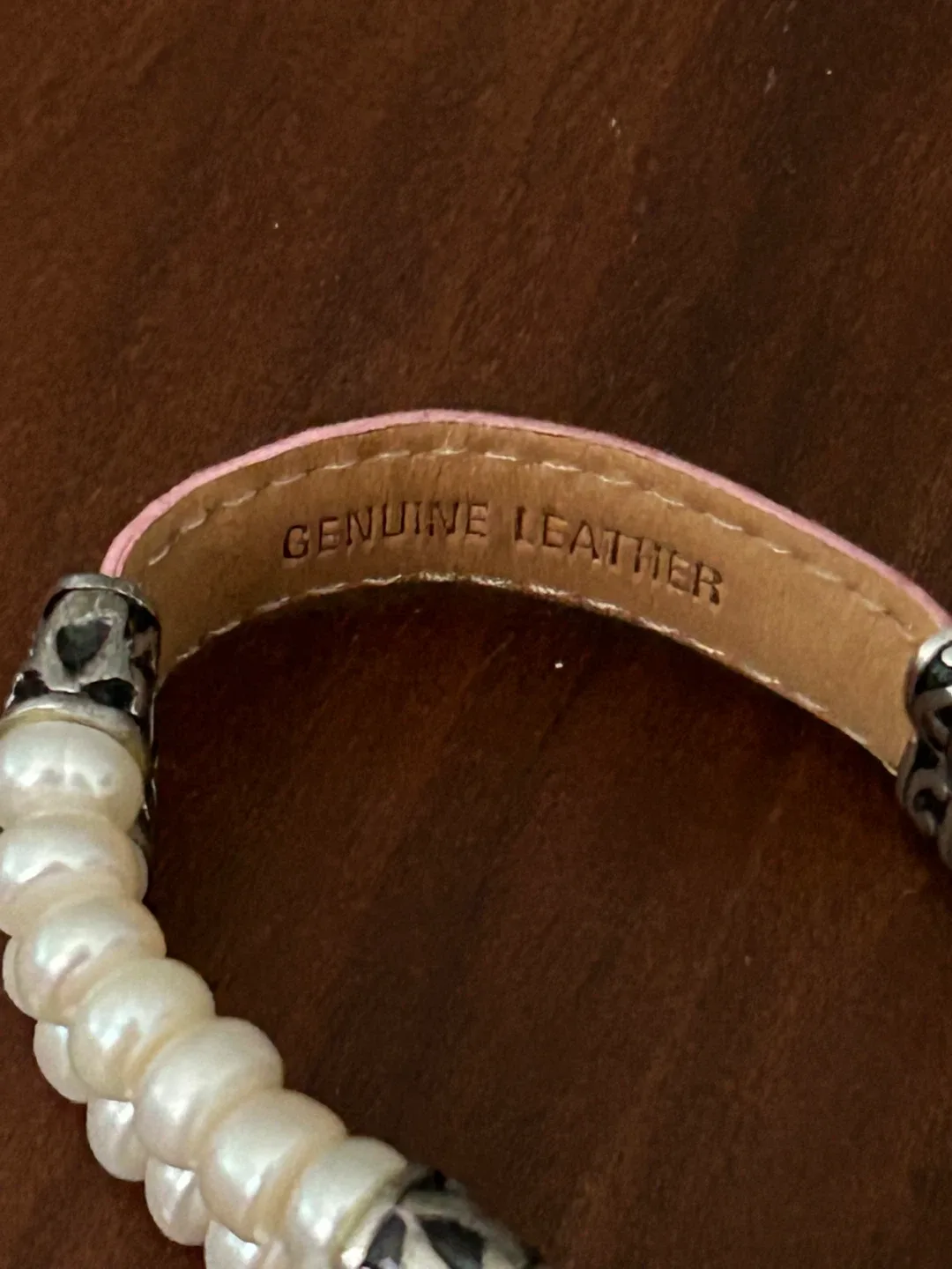 Pink Leather & Pearl Bracelet image indicator(3)