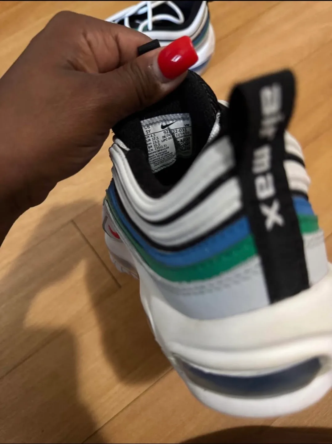 Nike Air Max 97 Size 5Y image indicator(2)