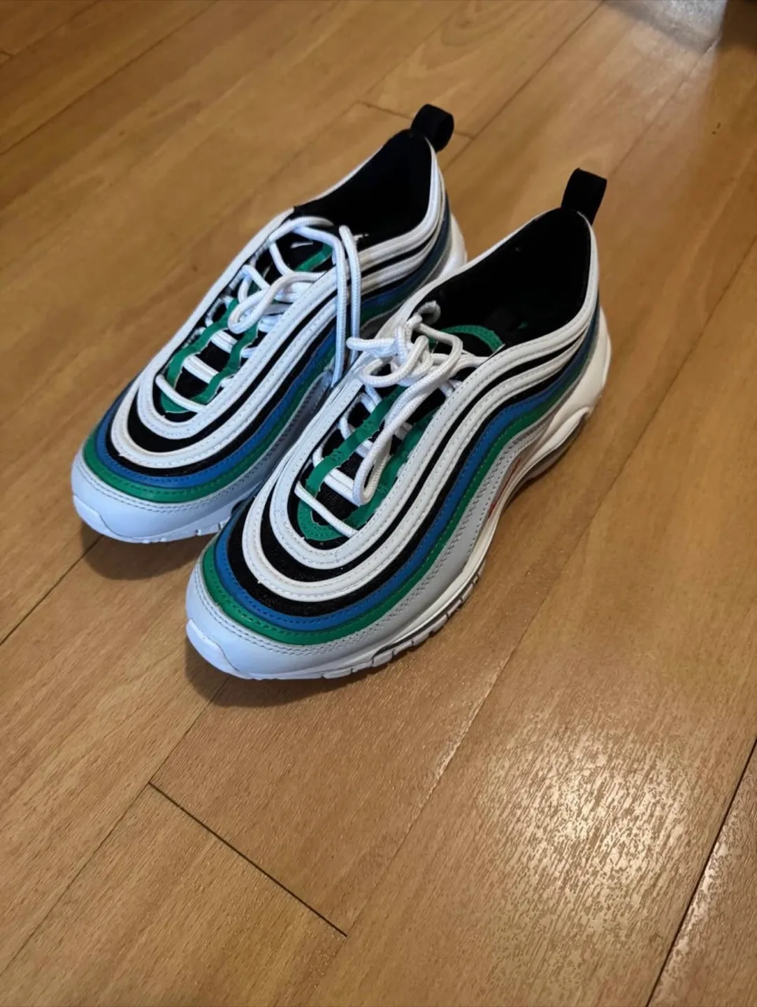 Nike Air Max 97 Size 5Y image indicator(4)