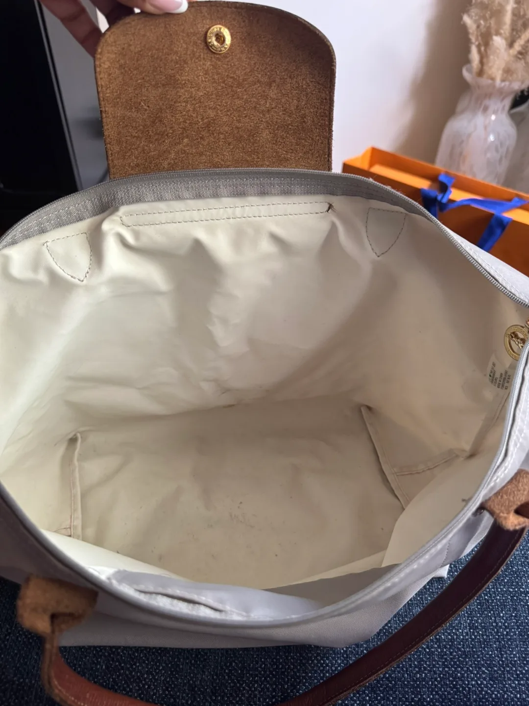 Longchamp Le Pliage Gray Tote Bag image indicator(5)