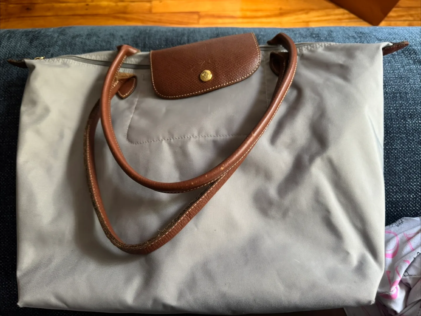 Longchamp Le Pliage Gray Tote Bag image indicator(4)