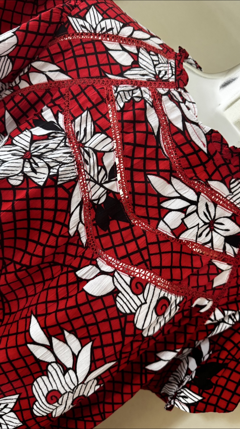 Red Floral Print Top size 1x - photo 2