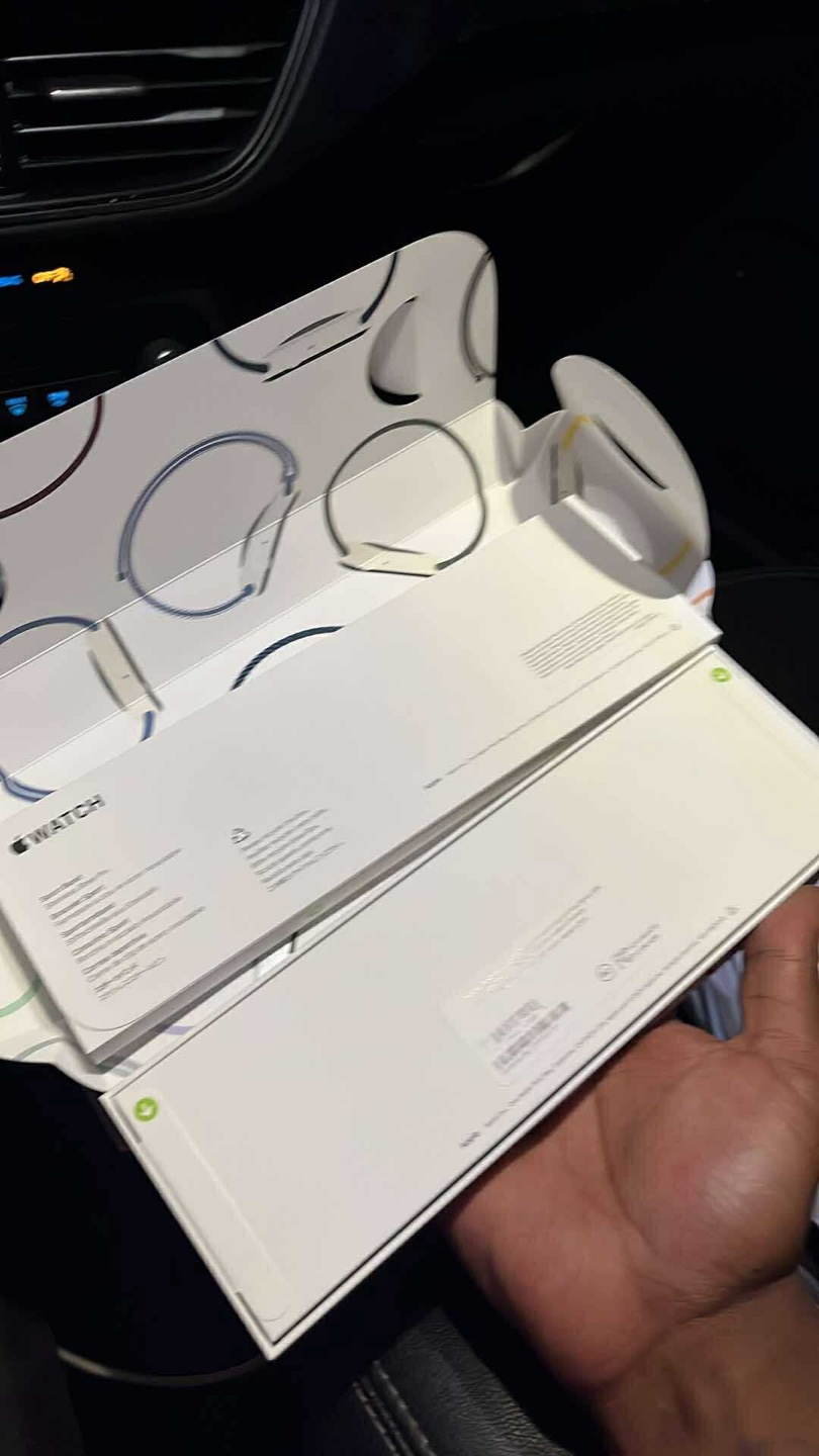 Apple Watch SE (2nd Gen) - New! - photo 3