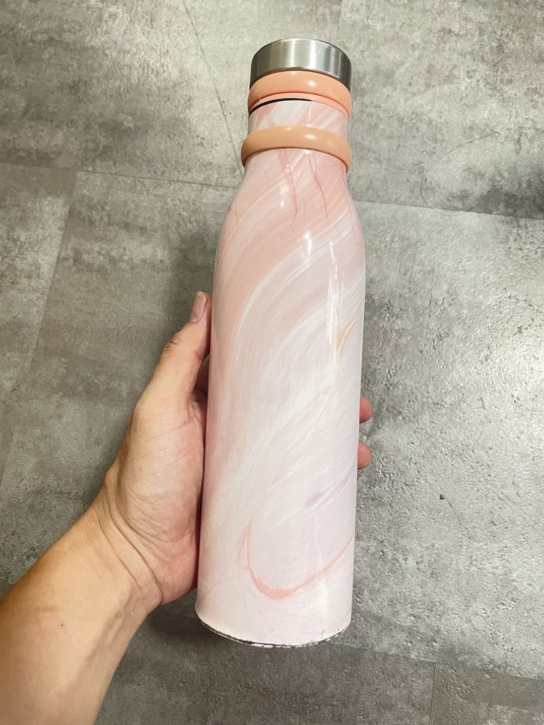 FREE New glass baby bottle, thermos bottle and various toys - photo 2