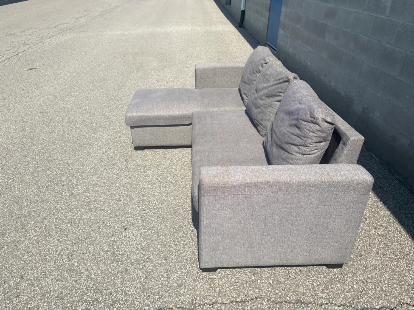 FREE DELIVERY✅• GREY PULL OUT BED SECTIONAL COUCH w/ STORAGE image indicator(8)