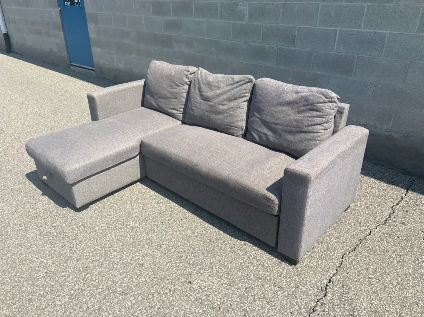 FREE DELIVERY✅• GREY PULL OUT BED SECTIONAL COUCH w/ STORAGE image indicator(10)