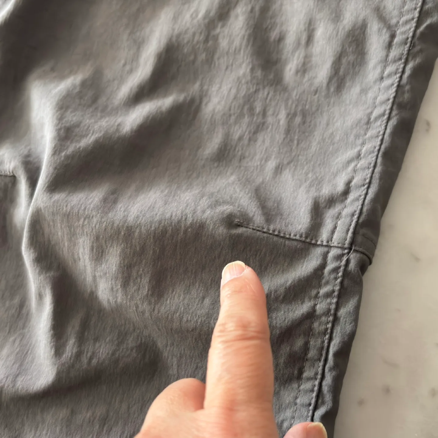 Mountain Equipment Co-op Women's Grey Cropped Pants - Size S image indicator(5)