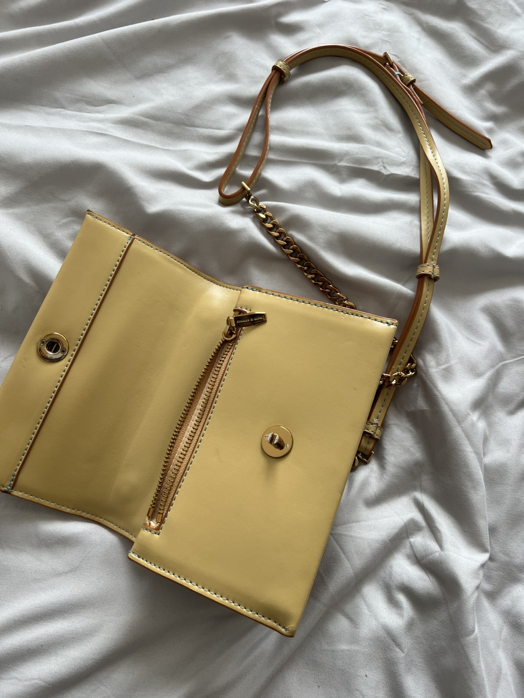 Charles & Keith Yellow Chain Crossbody Bag - photo 4