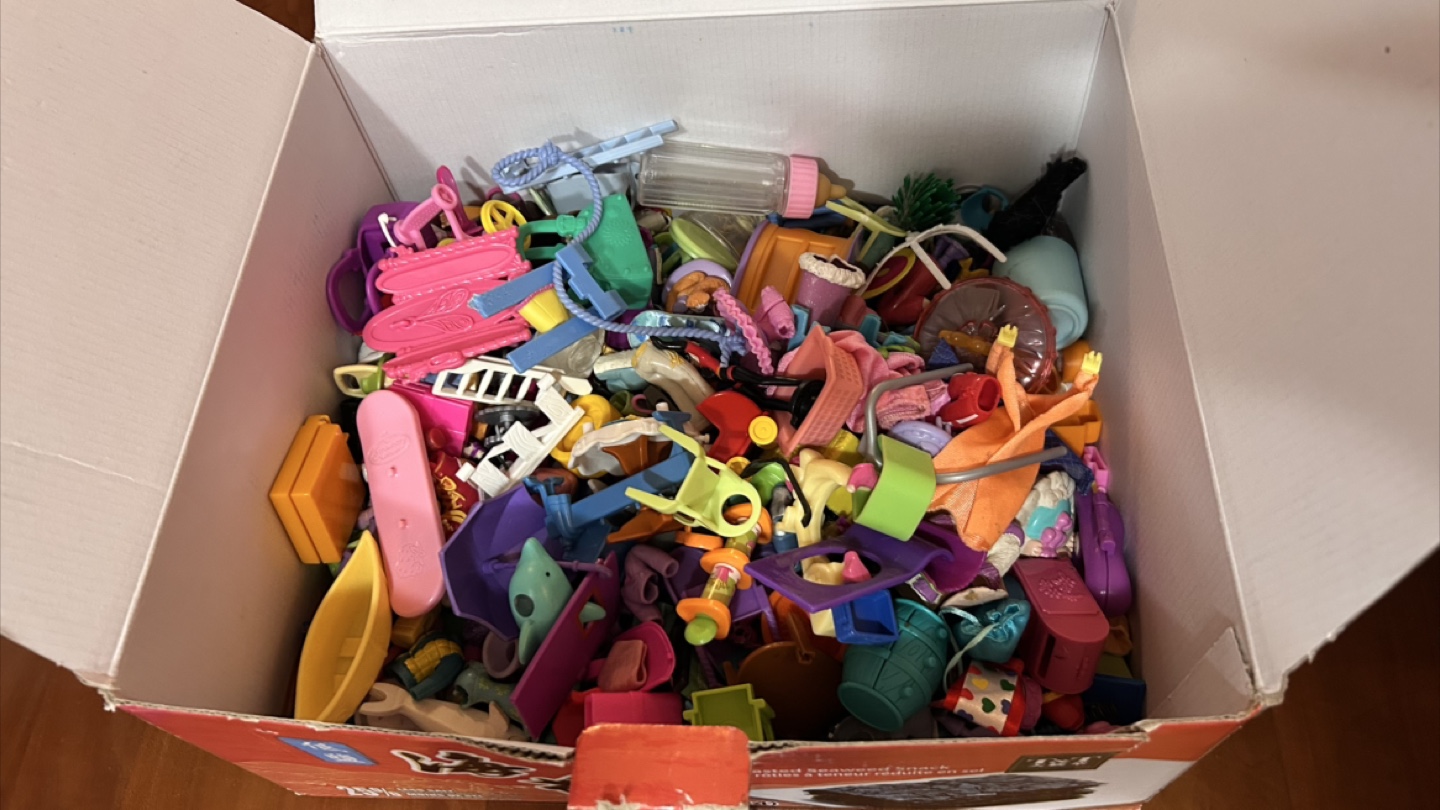 Polly Pocket Lot with Dolls, Doll house, Furniture, Accessories - photo 4