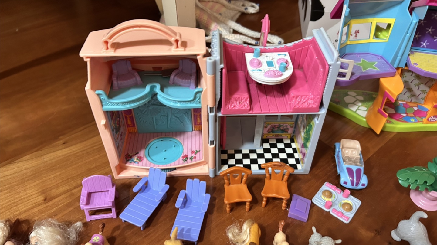 Polly Pocket Lot with Dolls, Doll house, Furniture, Accessories - photo 5