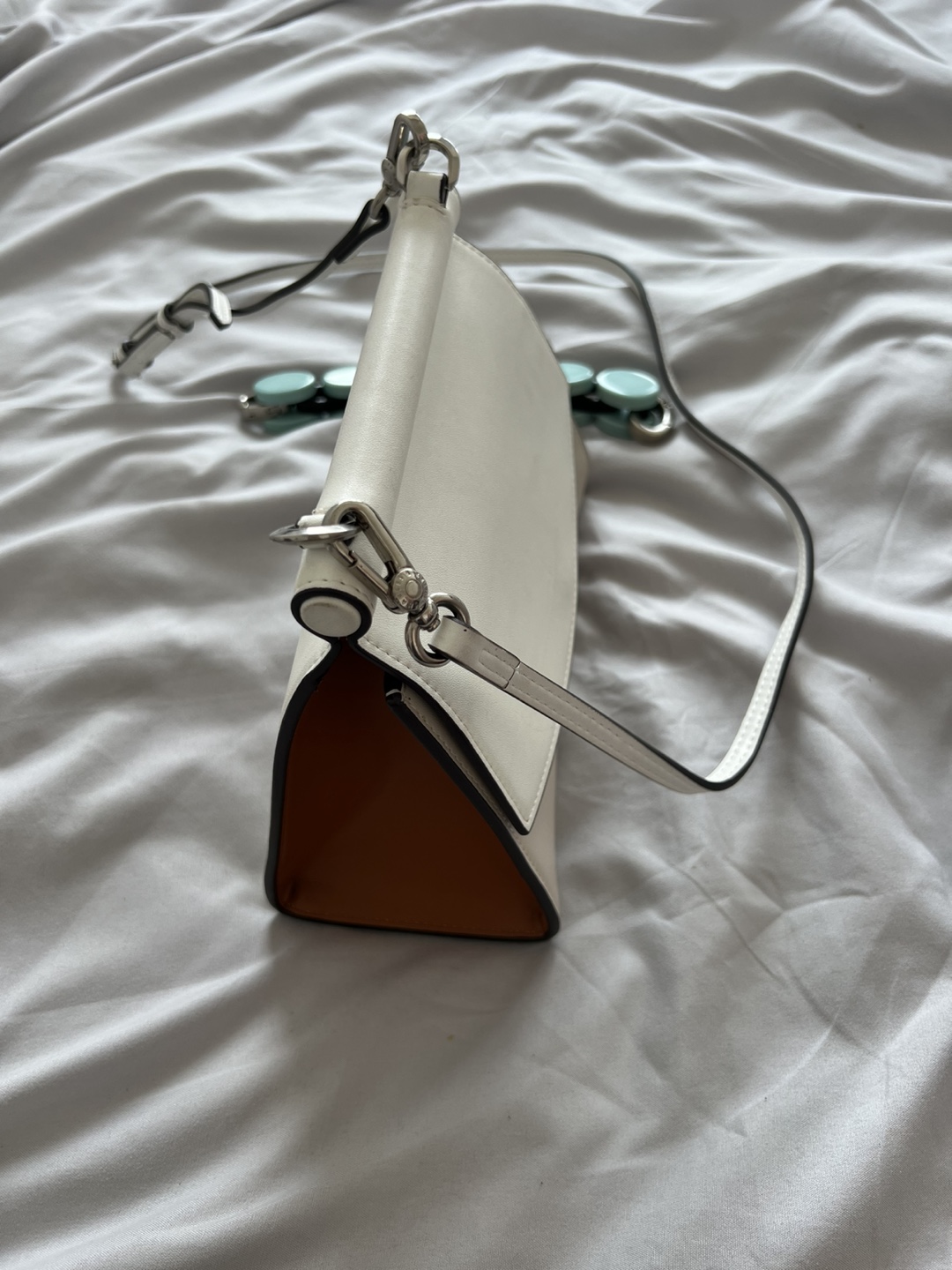 Charles & Keith White Shoulder Bag - photo 4