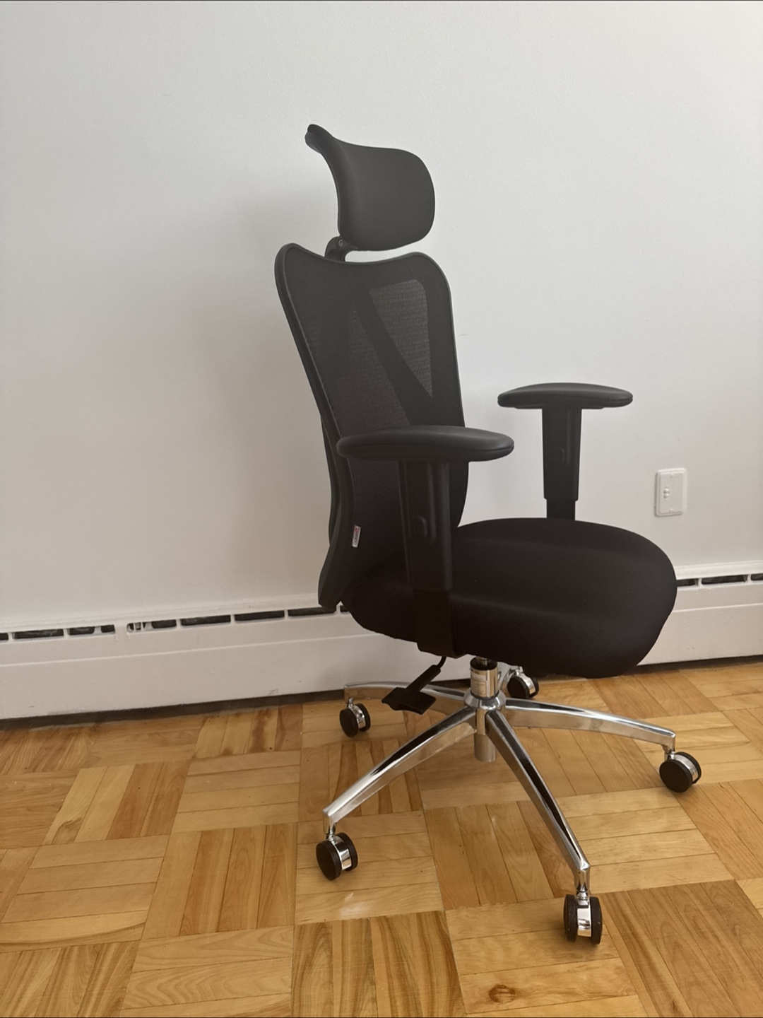 Ergonomic Mesh Office Chair - Black - photo 2