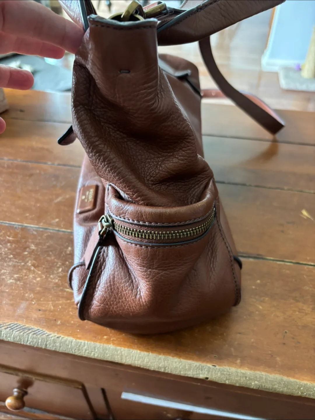 Fossil Brown Leather Handbag image indicator(4)