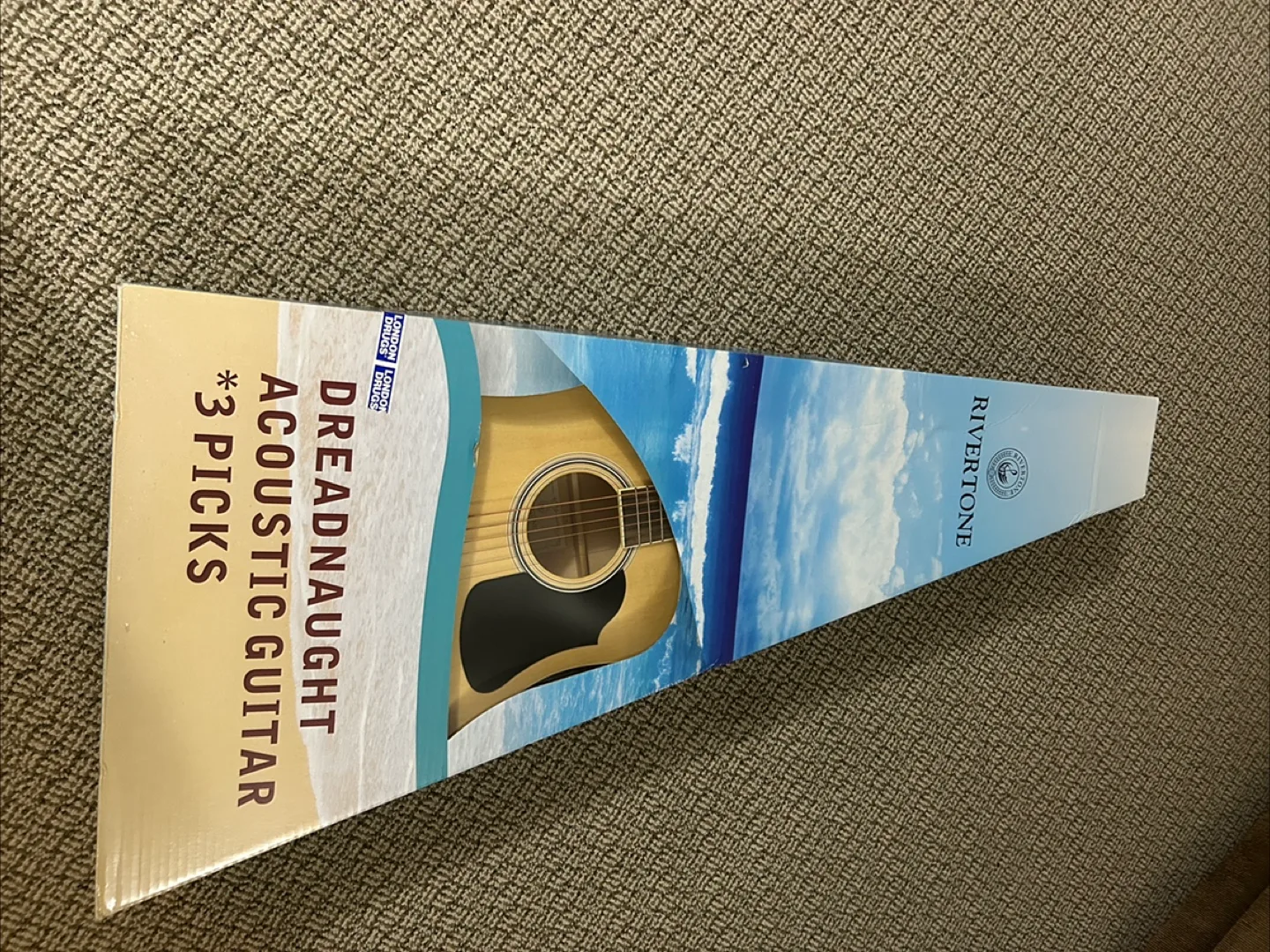 Rivertone Dreadnought Acoustic Guitar - New in Box! image indicator(2)