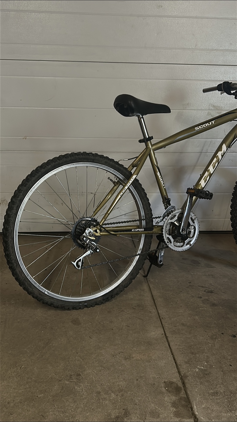 CCM Scout Mountain Bike - 21 Speed - photo 2