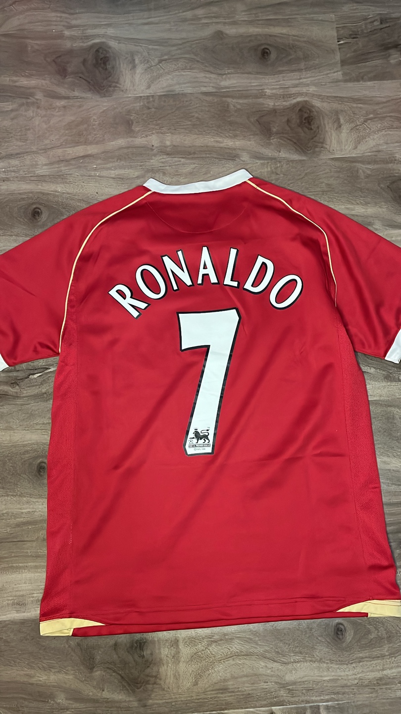 Retro Man United Ronaldo