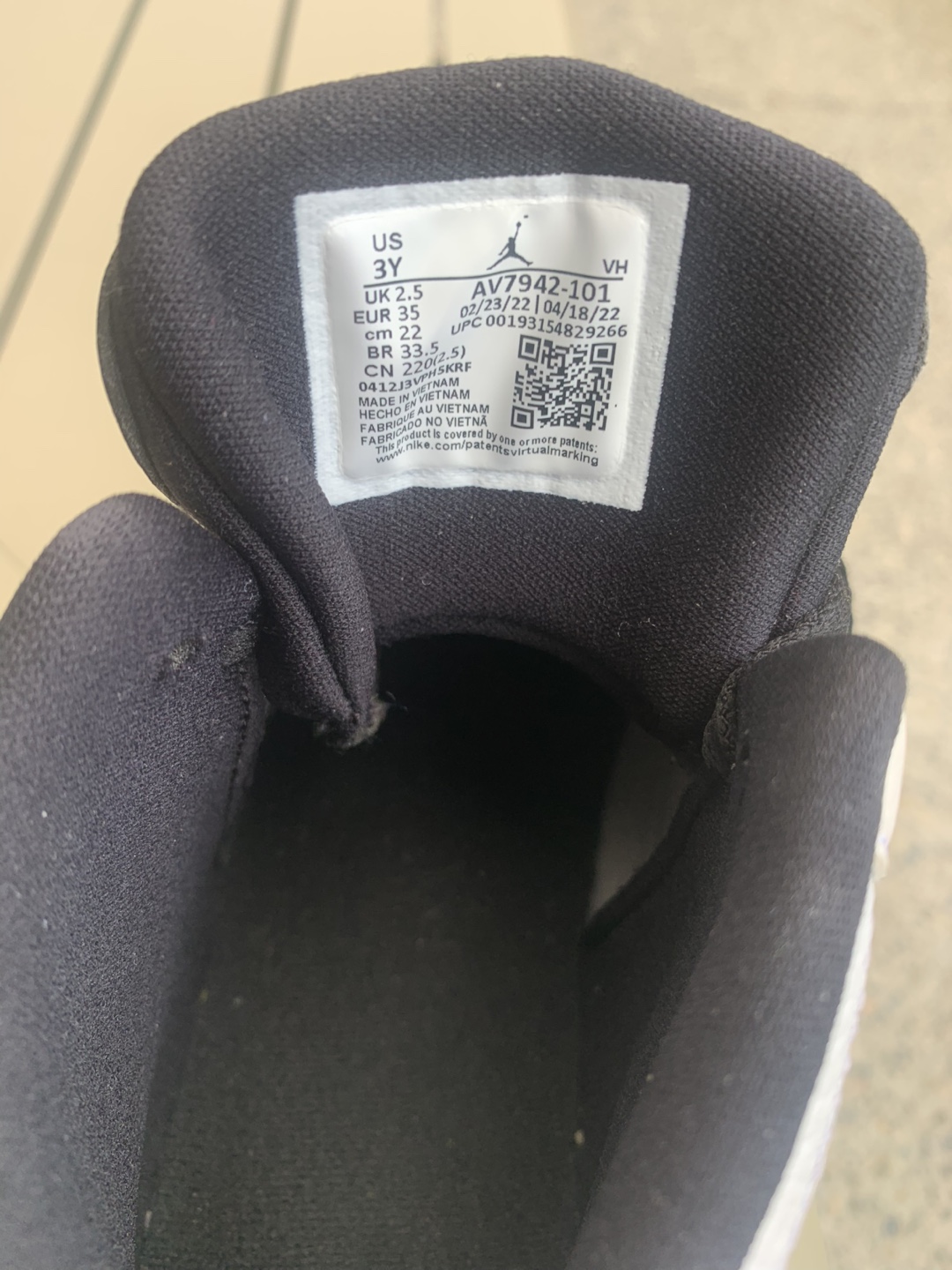 Jordan Lift Off Sneakers - US 3Y - photo 2