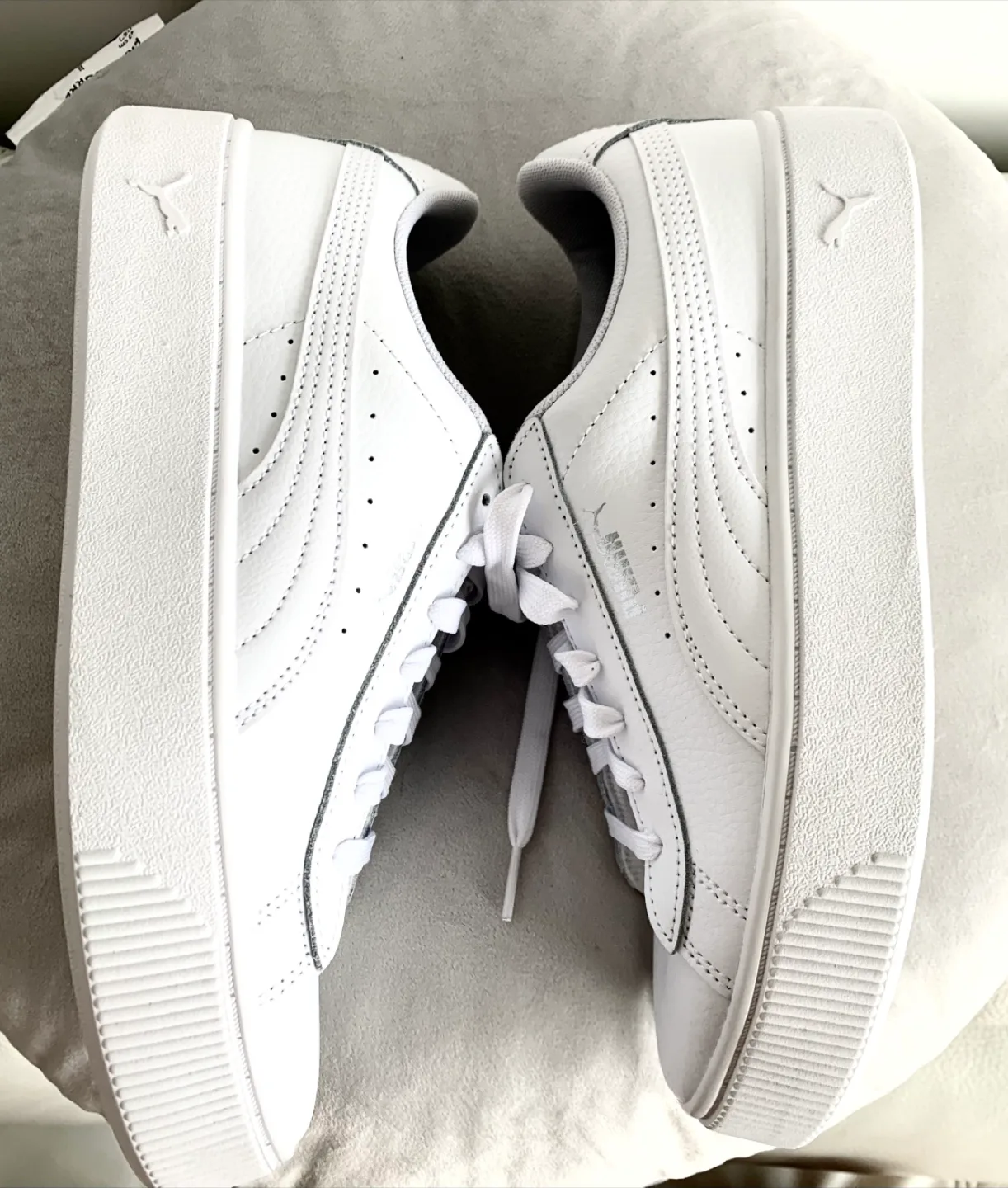 👟BRAND NEW! REAL LEATHER! PUMA Sneakers sz 9 image indicator(4)