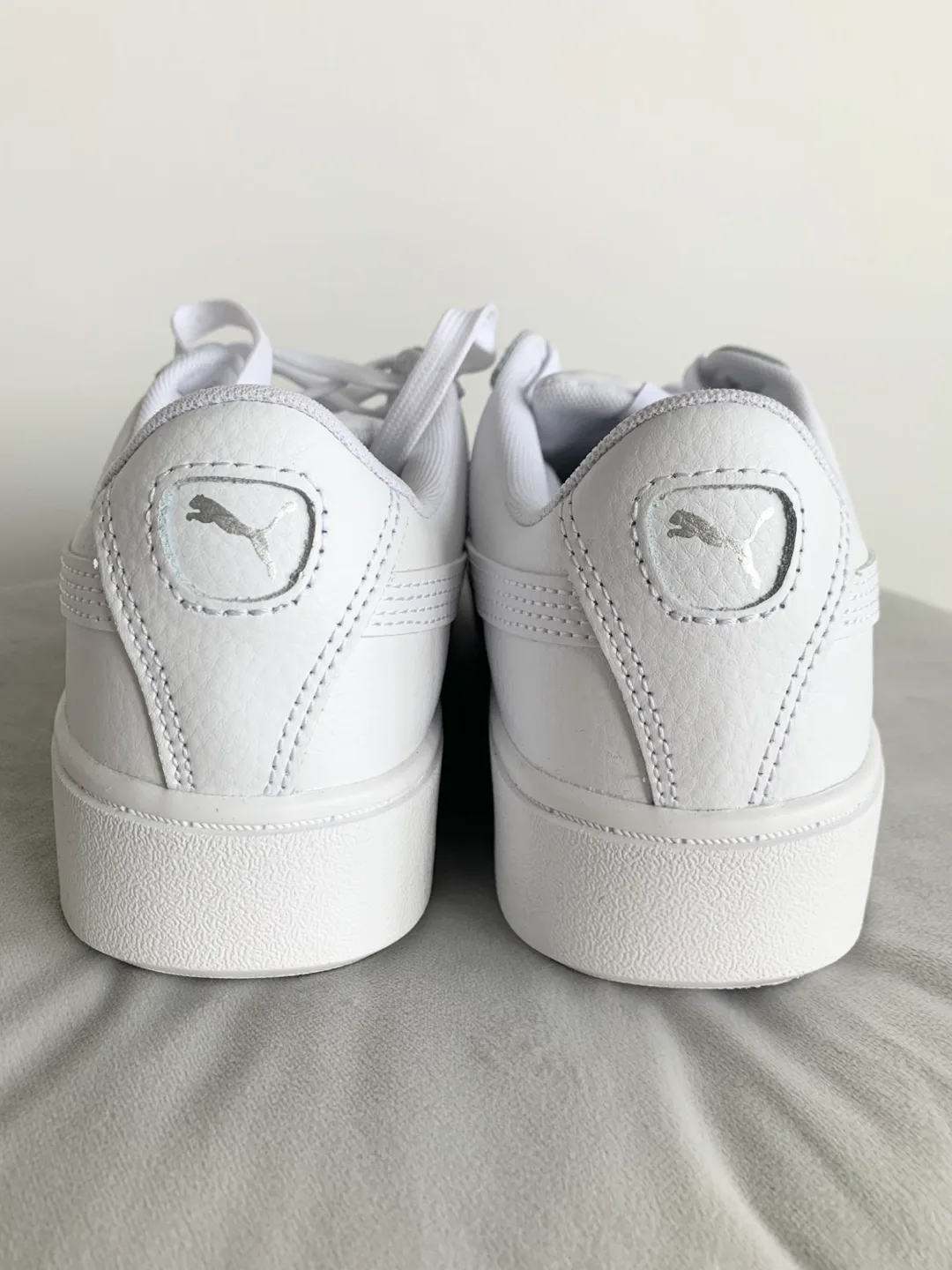 👟BRAND NEW! REAL LEATHER! PUMA Sneakers sz 9 image indicator(7)