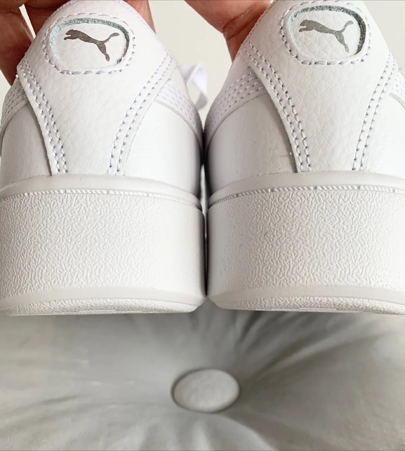 👟BRAND NEW! REAL LEATHER! PUMA Sneakers sz 9 image indicator(8)