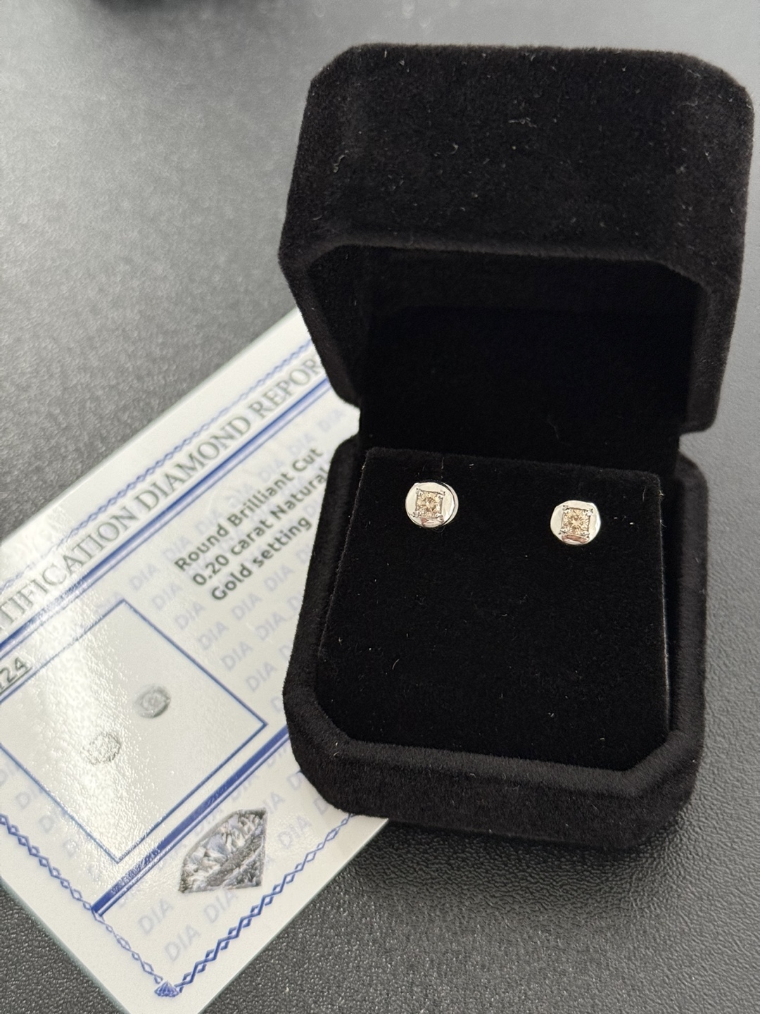 K18 WG Donut Stud Earrings - Real Gold