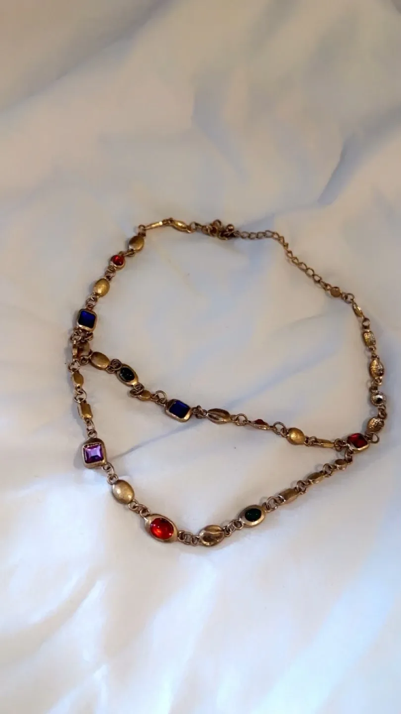 Necklace and Sunglasses plus parfume , different prices. image indicator(5)