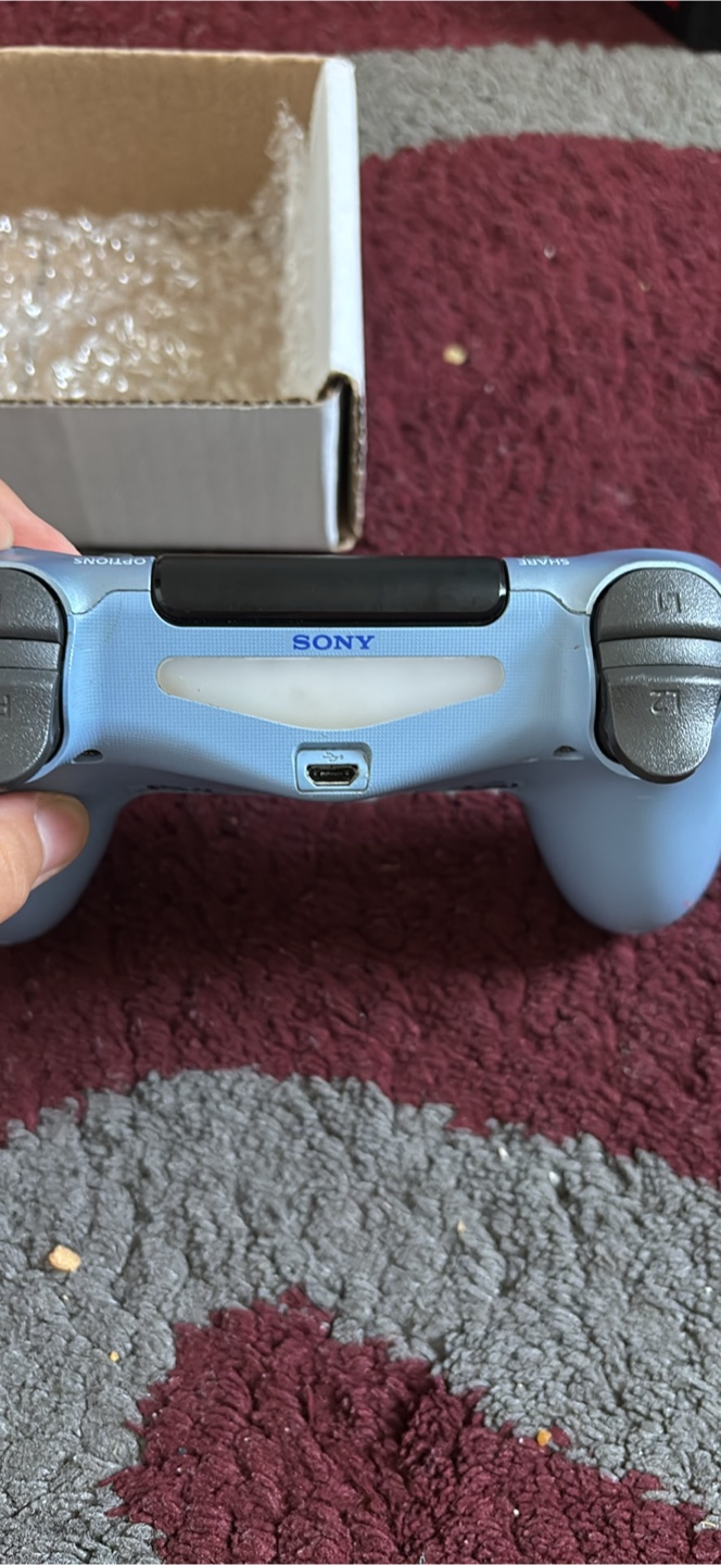 Sony PlayStation 4 Dualshock 4 Wireless Controller - photo 2