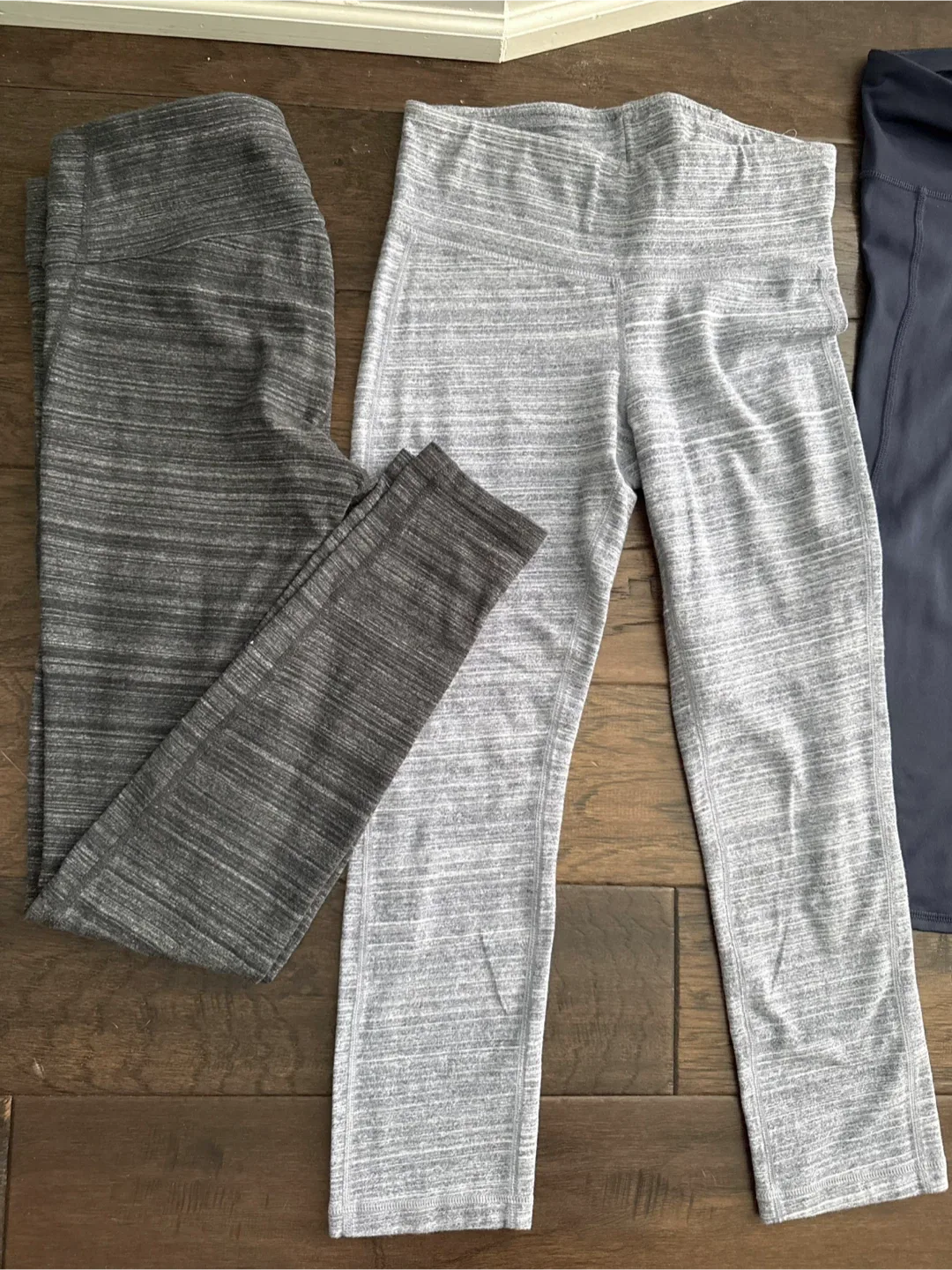 GapFit Activewear bundle 7 leggings EUC all$10 image indicator(6)