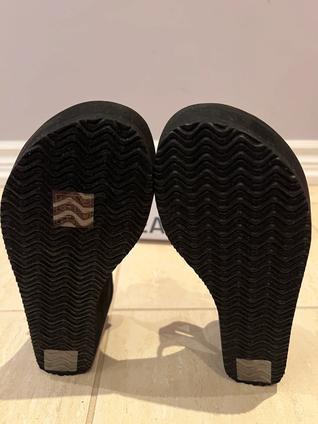 Dream Pairs Black Wedge Flip Flops image indicator(6)