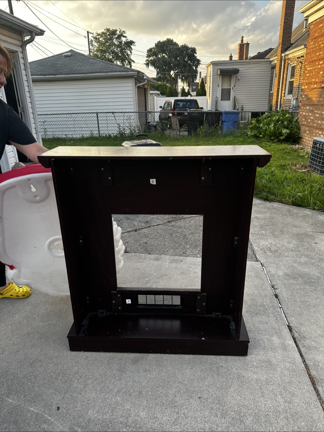 Fireplace Mantel 3'3" x 3'4" - photo 2