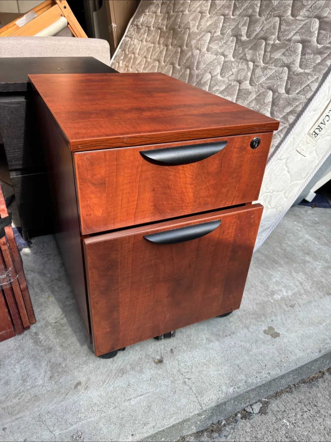 Wooden Rolling File Cabinet image indicator(4)