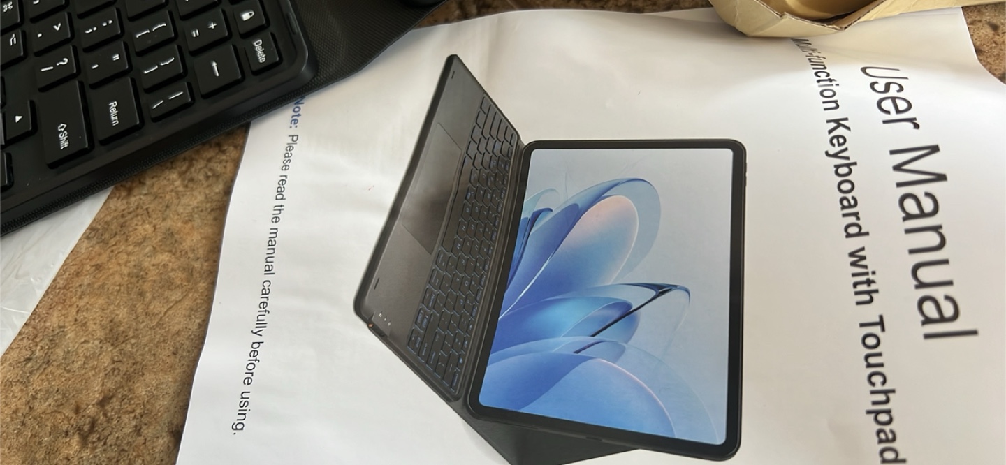 New iPad Air M2 Keyboard Case, Black - photo 2