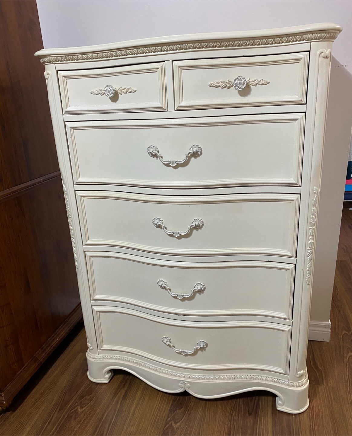 Antique White Bedroom Set - photo 3