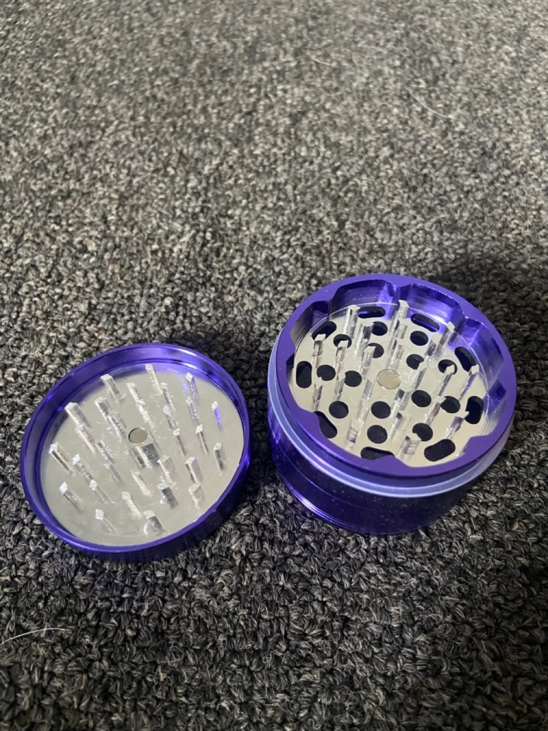 Blazy Susan Purple Herb Grinder image indicator(2)