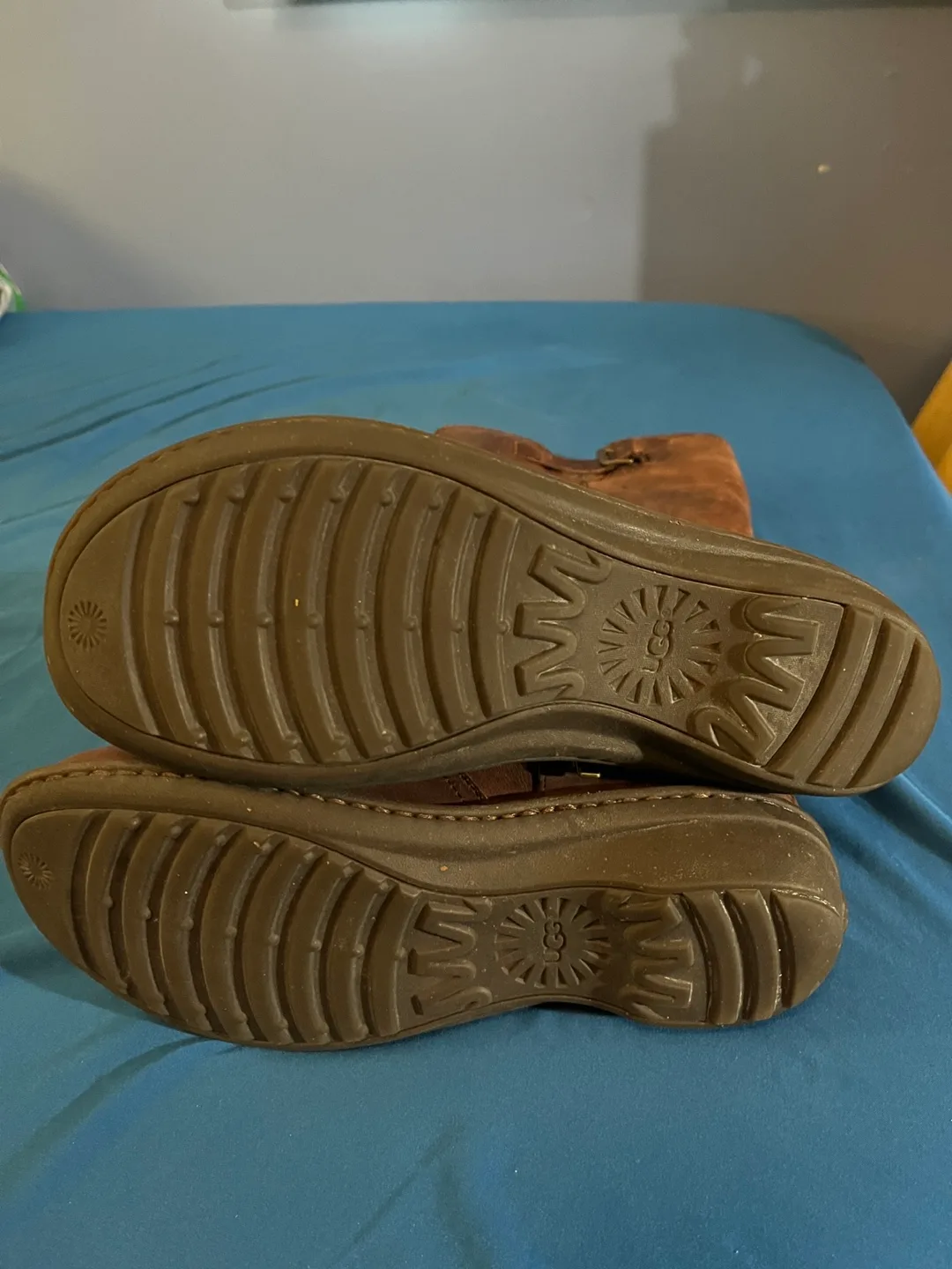 UGG Brown Leather Knee High Boots - Size 9 image indicator(2)