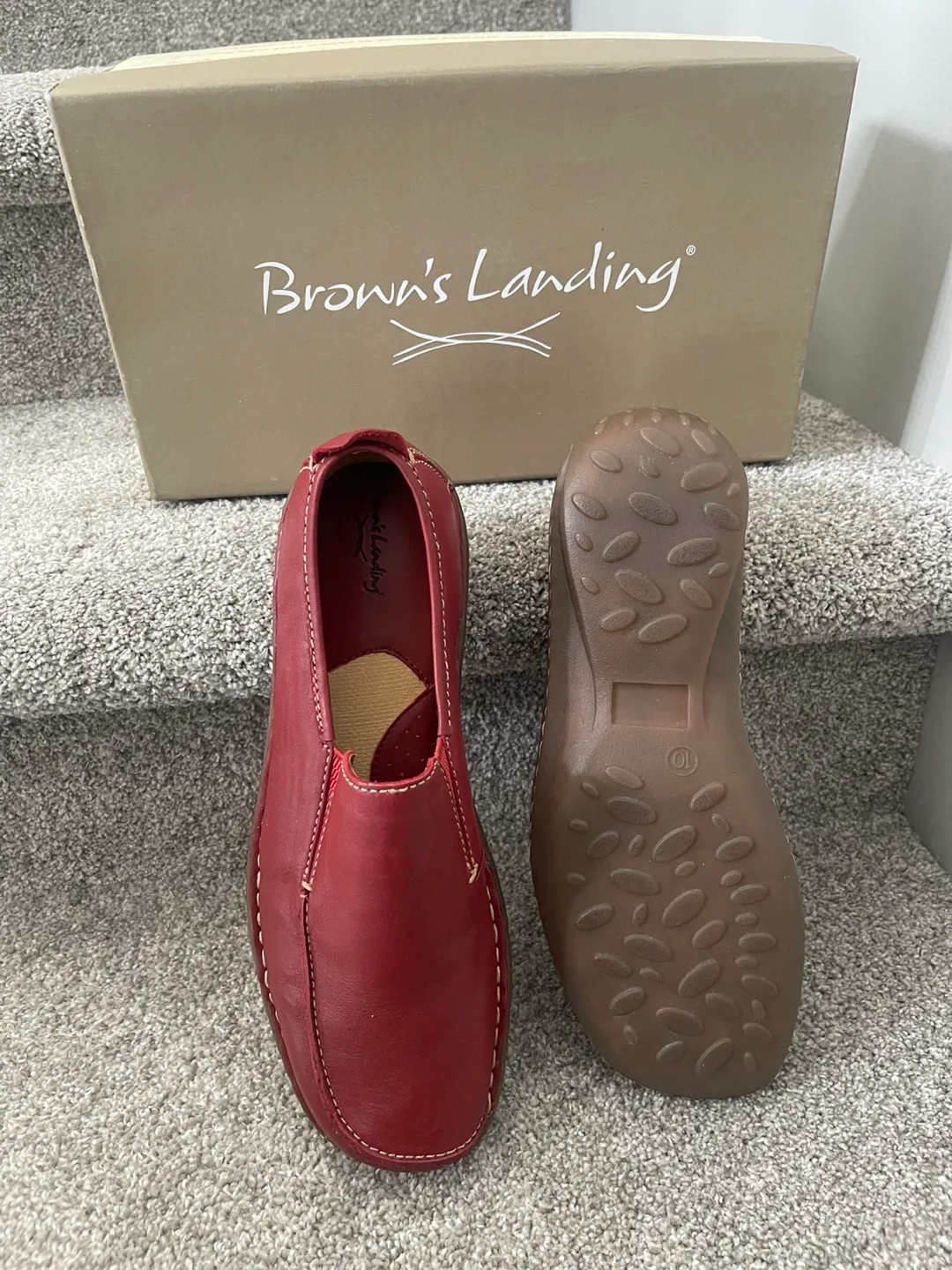 NEW and UNWORN Brown's Landing Red Leather Loafers - Size 10 image indicator(2)