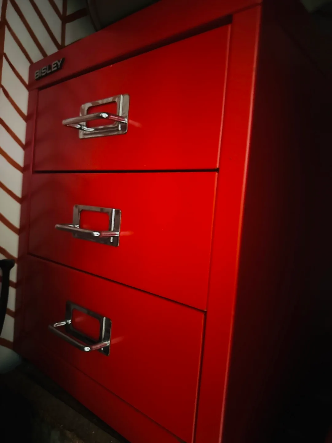 Bisley 3-Drawer Desktop Steel Cabinet thumbnail