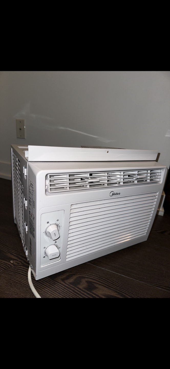 Midea 5,000 BTU Window Air Conditioner - photo 2