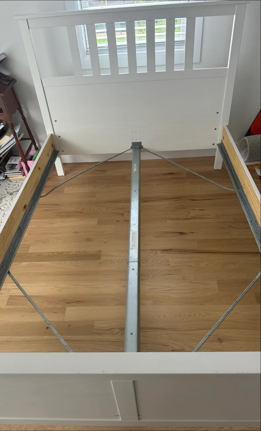 White Bed and mattress image indicator(6)